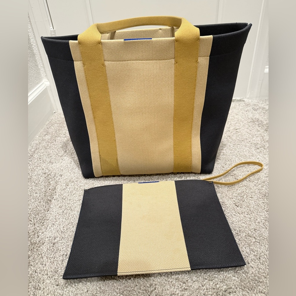 Rothy’s Essential Tote and Wristlet- Ink & Ivory